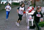 corsa_ragazze01.jpg (39303 byte)