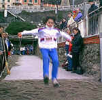 lungo_ragazze03.jpg (34962 byte)