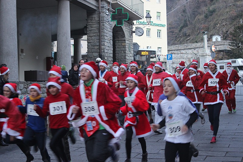 Corsa-Babbi-Natale2013-040