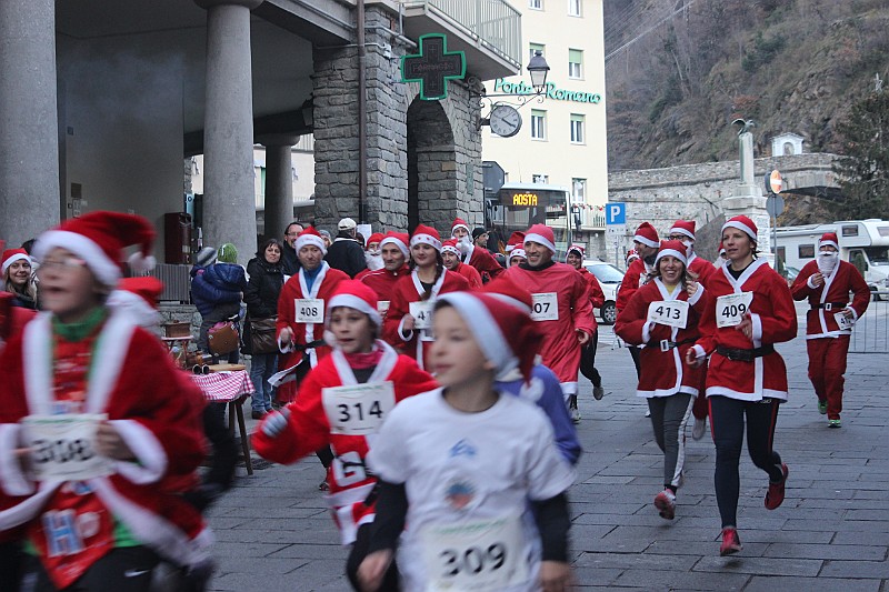 Corsa-Babbi-Natale2013-041